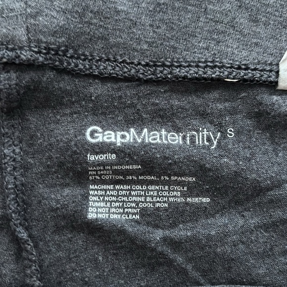 Gap maternity size small leggings - Picture 2 of 2